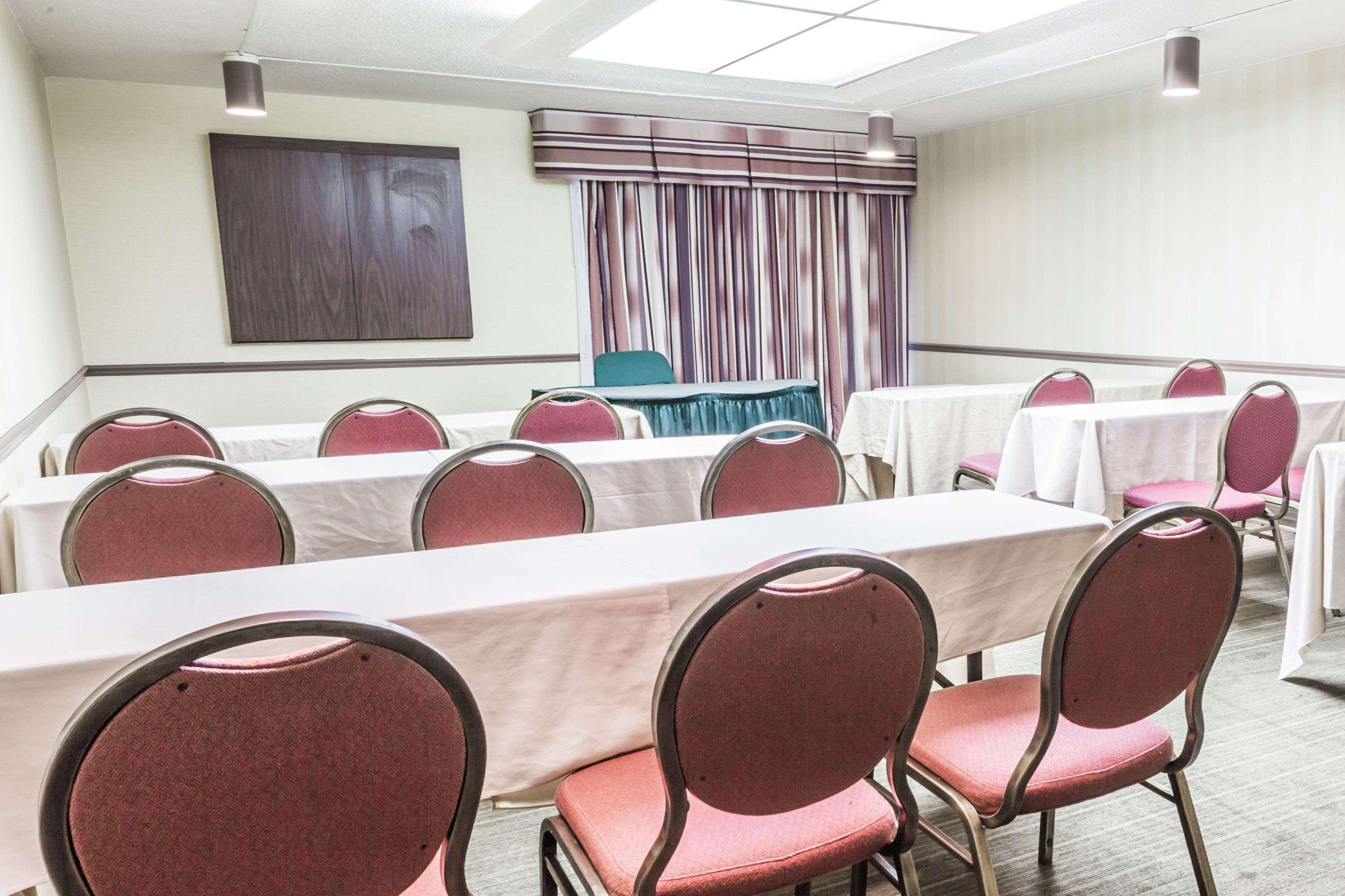 Toronto East Inn Extérieur photo