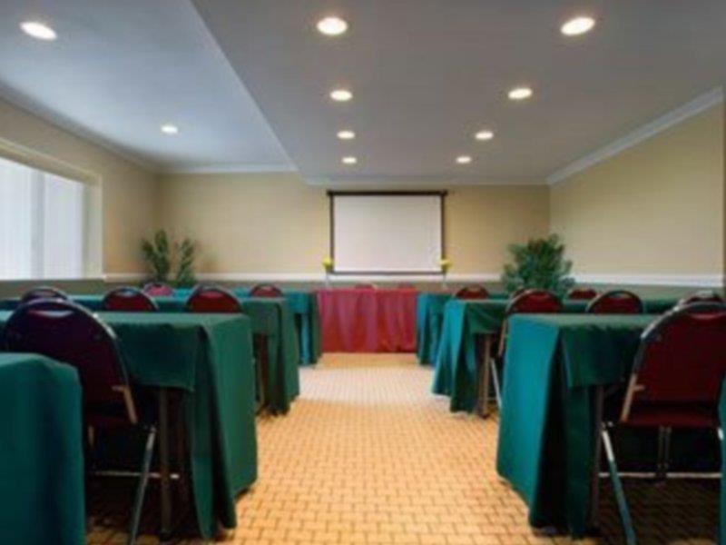 Toronto East Inn Extérieur photo